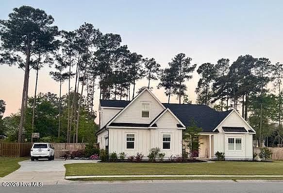 1st image of 506 Crown Pointe Drive