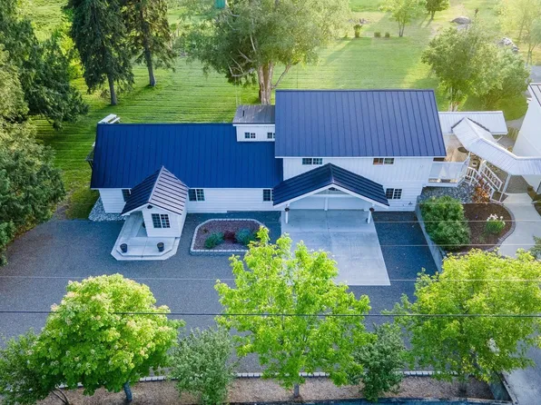 1041 Bottle Bay Rd, Sagle, ID 83860