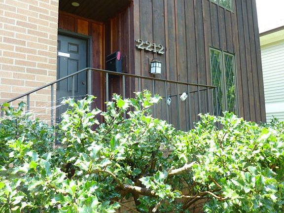 2nd image of 2212 W Clinch Ave