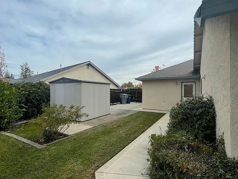 4424 Heather Ridge Ln — Photo 13