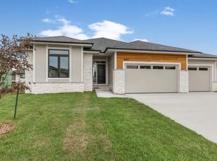 400 NE Bobcat Dr, Waukee, IA 50263