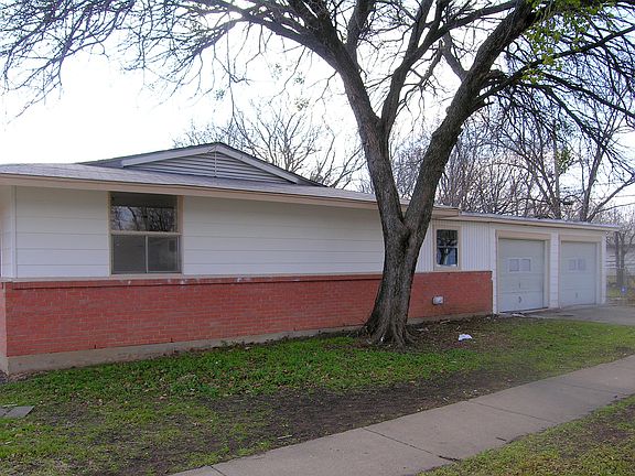 2nd image of 610 Hillcrest Dr
