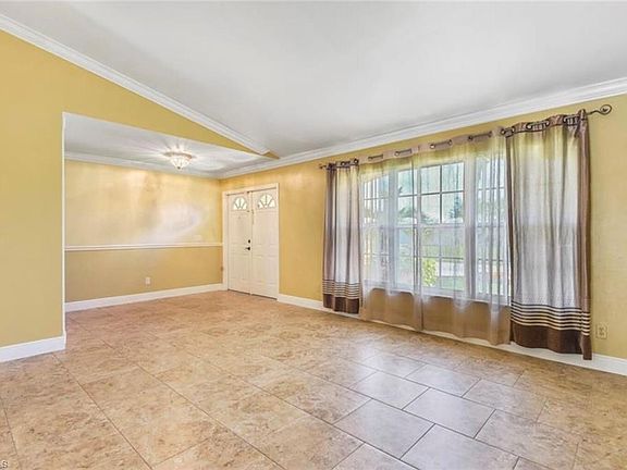 3rd image of 3116 SW 19th Pl