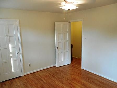 5th image of 713 Farragut Pl NE