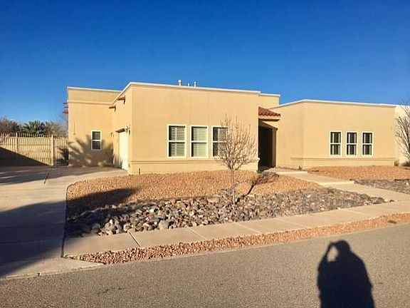 3rd image of 6023 Laguna Vista Dr