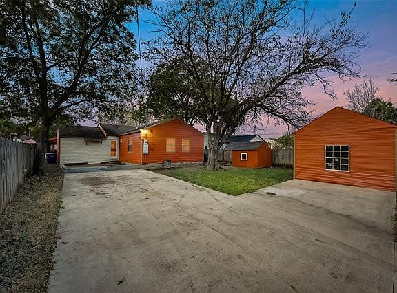 2nd image of 626 Lacewood Dr