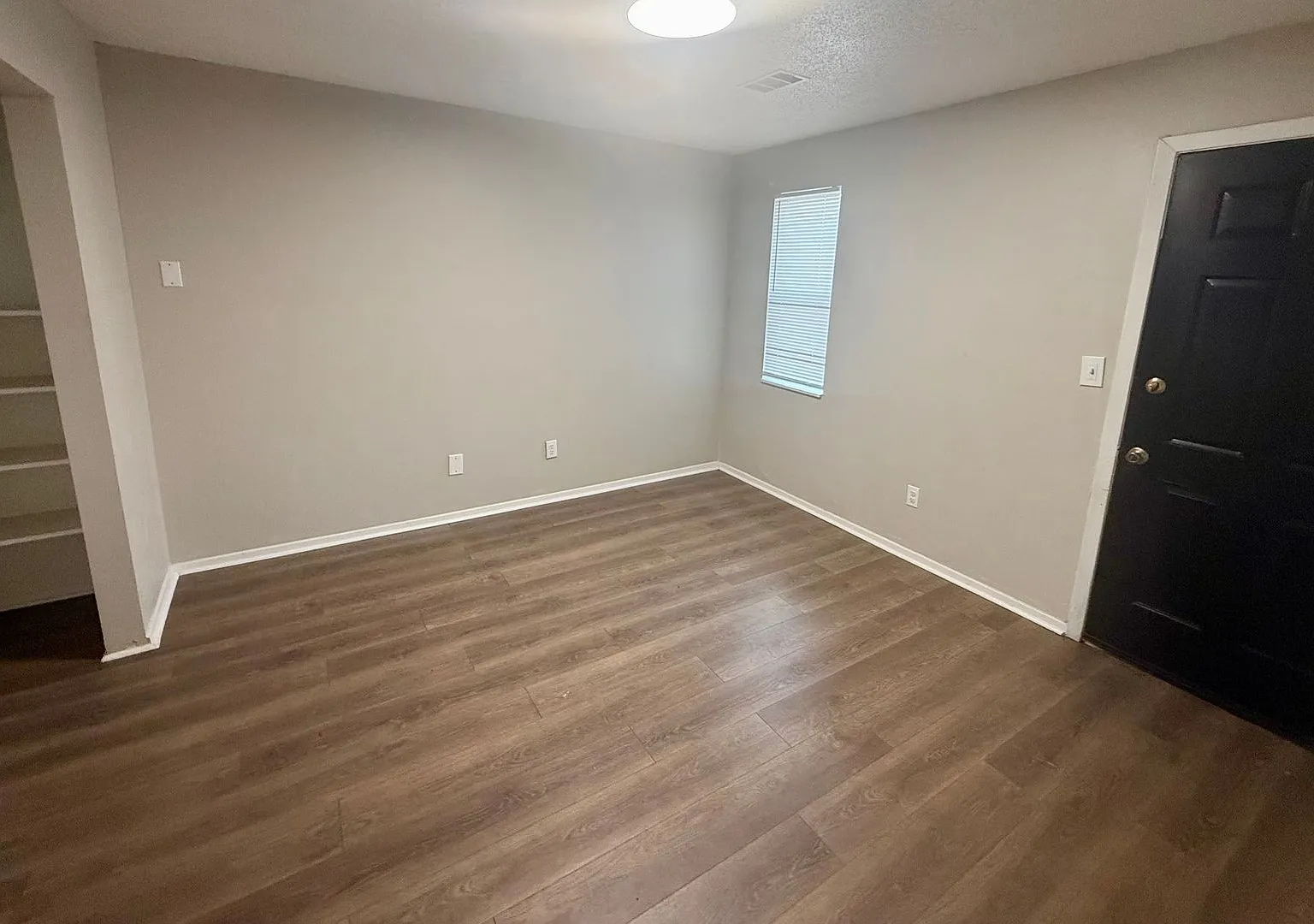 Samantha Rental Complex — Photo 2