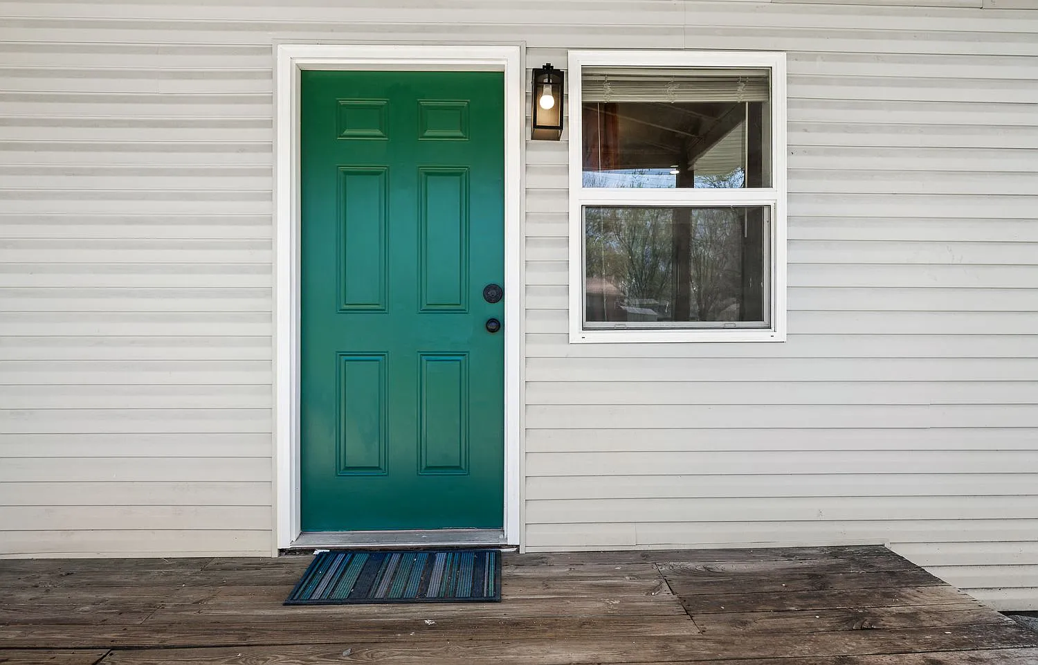 2 bed, 1.0 bath, 700 sqft, $850 — Photo 1