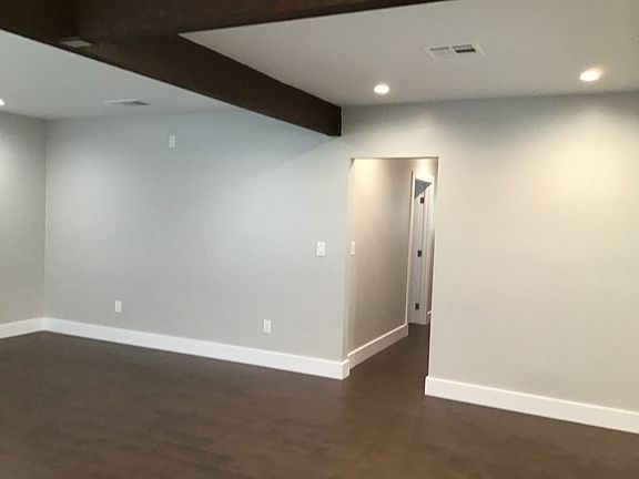 5th image of 15116 Flallon Ave
