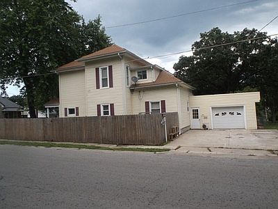 4th image of 502 E 6th St