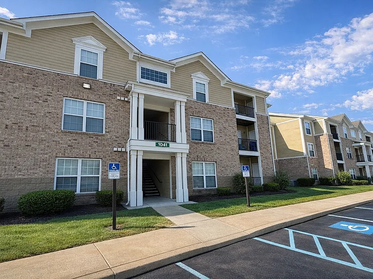 City View Farm Apartments — Photo 45