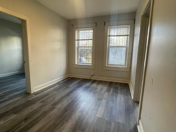 238 Fowler Avenue image 2 of 5