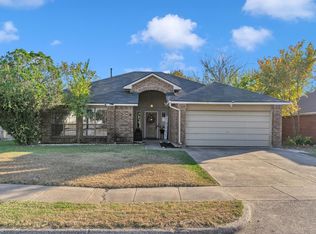6648 Hightower Dr, Watauga, TX 76148