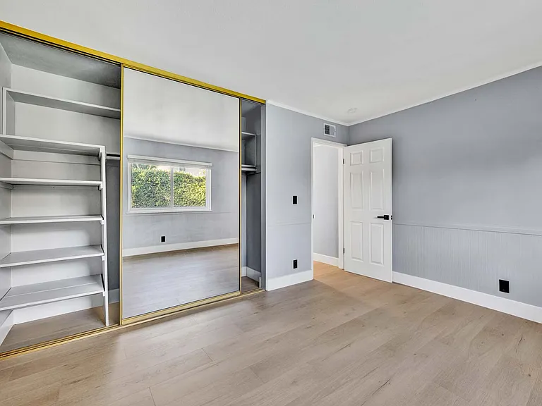9882 Kings Canyon Dr — Photo 22