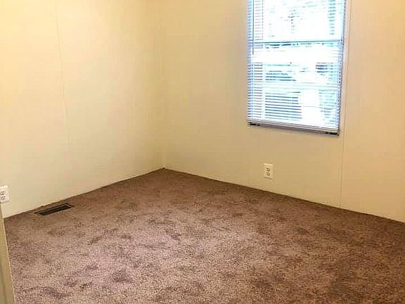 5th image of 8015 Fair Breeze Dr