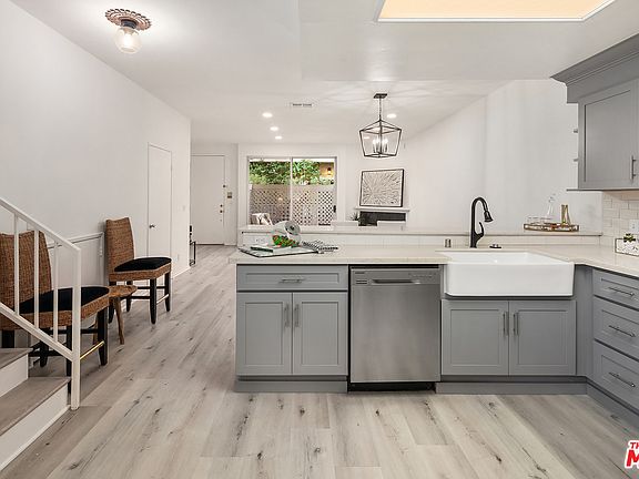 3rd image of 1828 Pandora Ave APT 2
