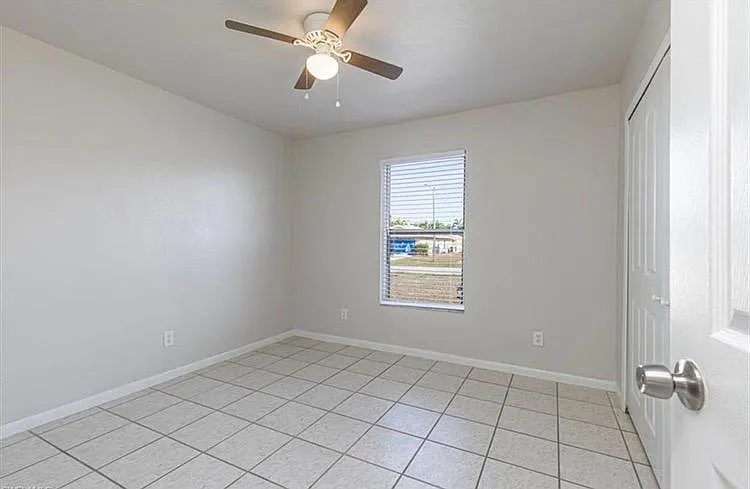 4140 SW 6th Ave — Photo 7