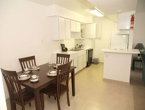 Villa Nueva Apartments — Photo 22