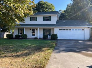 228 Lilac Dr, Kernersville, NC 27284