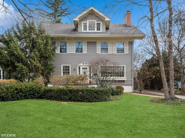 379 Ridge Ave, Winnetka, IL 60093