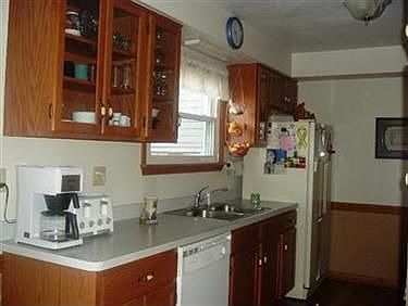 5th image of 1284 Meadow Ln