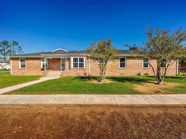 320 Catherine St, Lockport, LA 70374