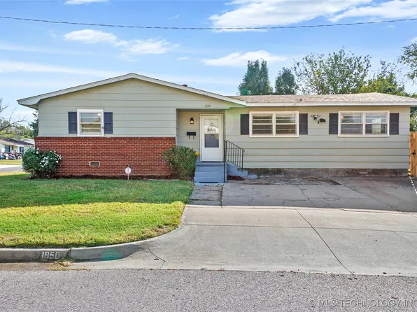 1950 W 49th St, Tulsa, OK 74107