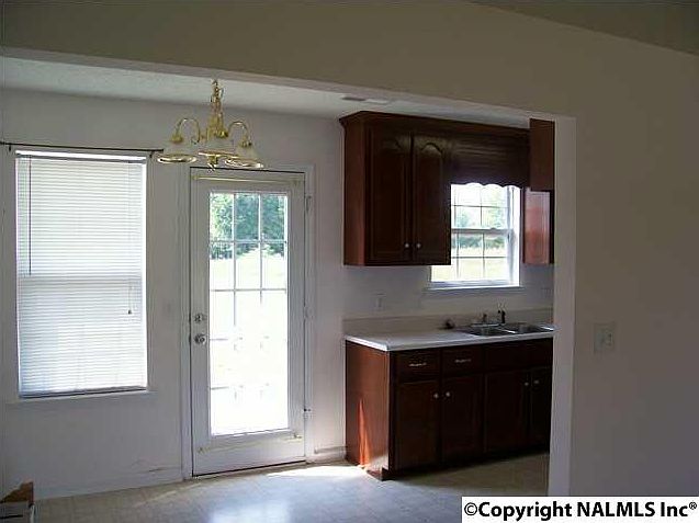 2nd image of 1050 Carter Grove Rd