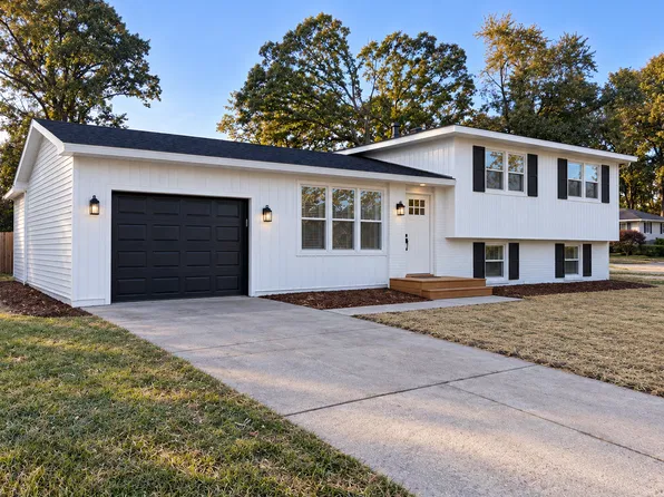 1886 Tonia St, Portage, IN 46368