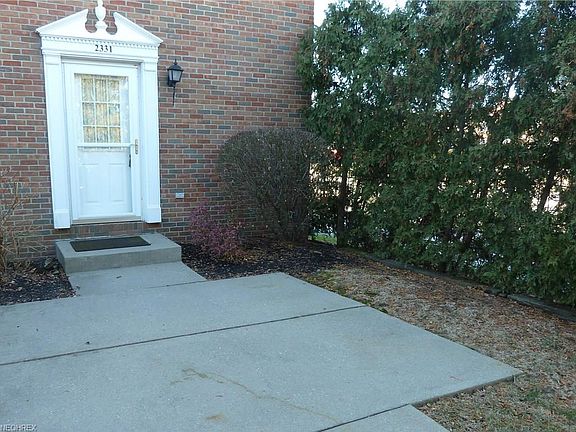 3rd image of 2331 Front St