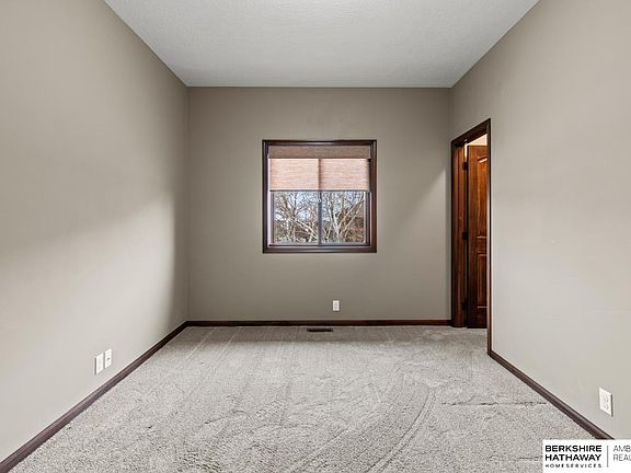5th image of 1611 N 196th St