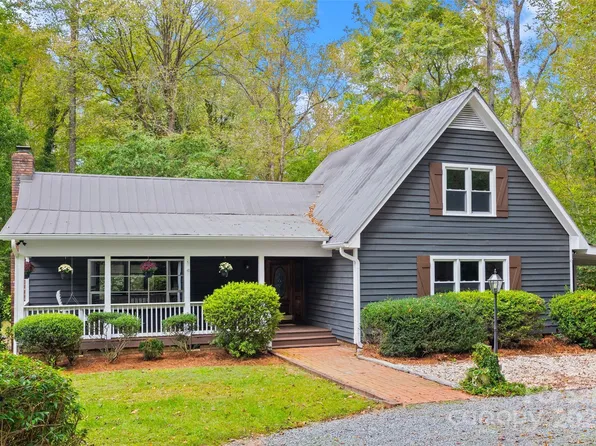 7301 Timber Ridge Dr, Mint Hill, NC 28227