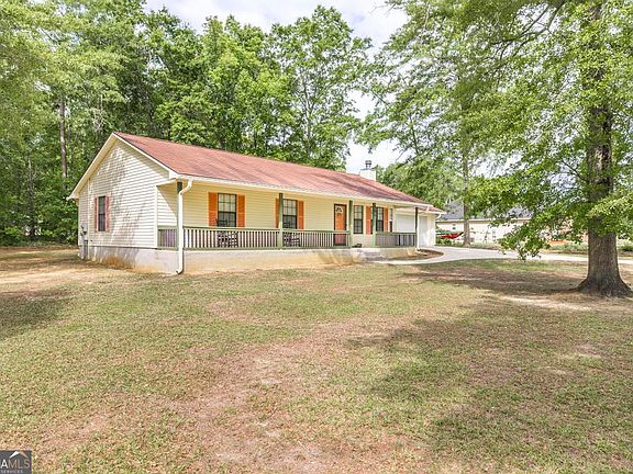 2nd image of 904 Robinhood Rd