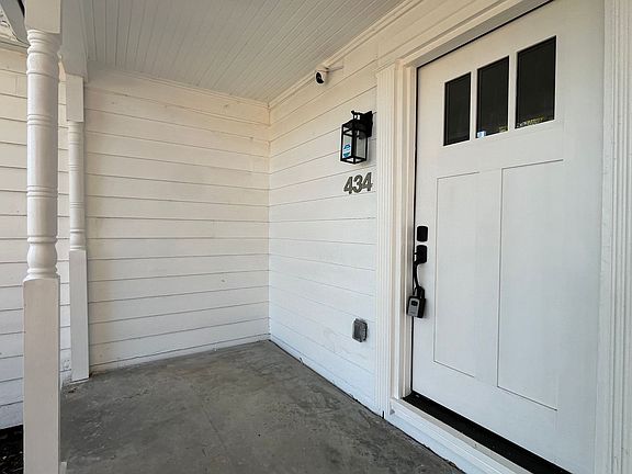 3rd image of 434 Louisiana Ave