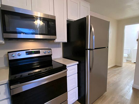 5th image of 3439 1st Ave #4A
