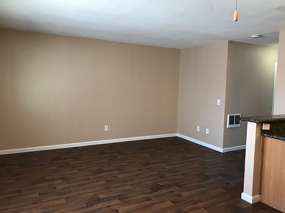 4th image of 202 Willie James Jones Ave APT 18