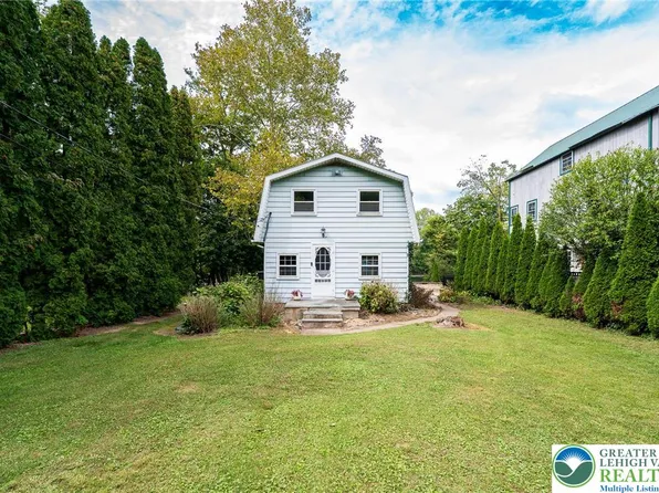 22 Harmony Station Rd, Phillipsburg, NJ 08865