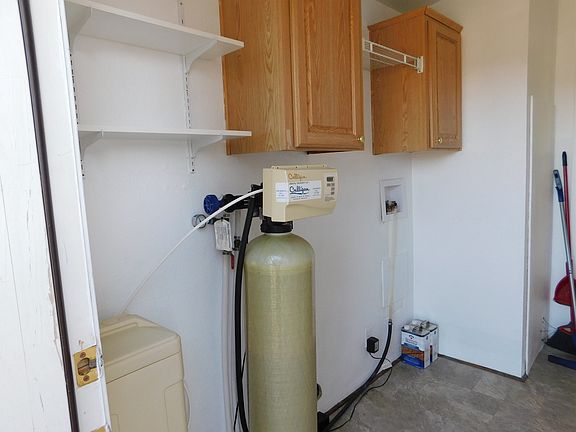 5th image of 7502 Gardenia Dr