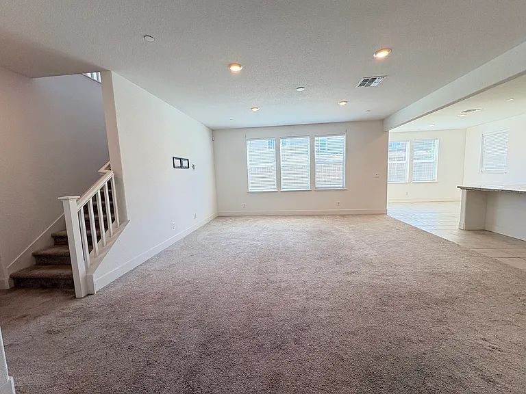 3016 Summerscape Dr — Photo 4