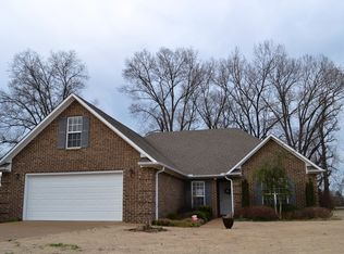 6072 Creekside Dr, Milan, TN 38358
