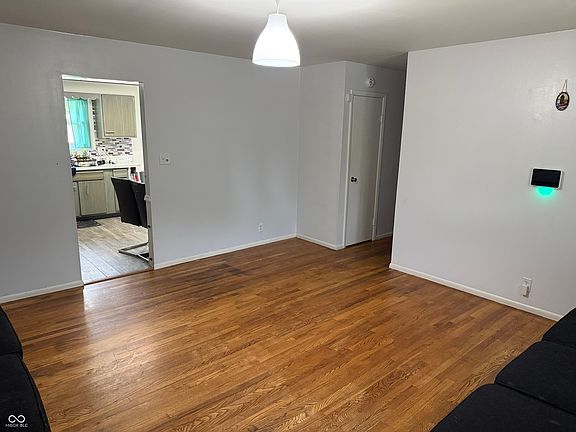 4th image of 1205 N Roseway Dr