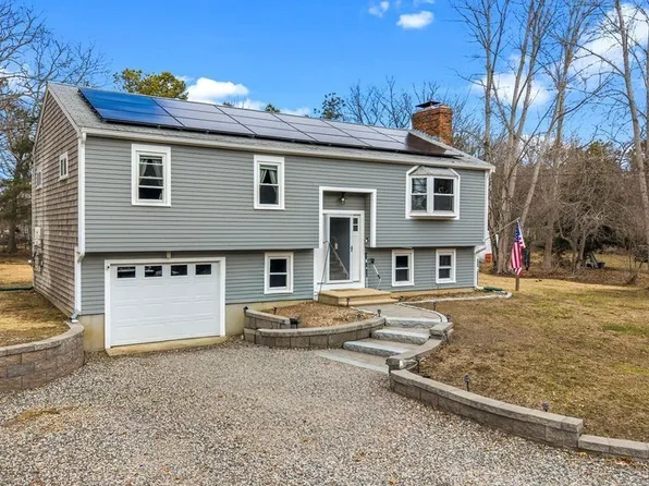 101 Audreys Ln, Barnstable, MA 02630