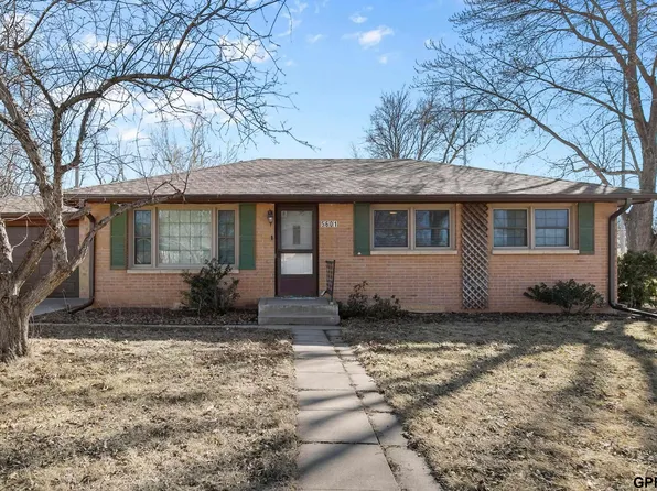 5601 Glade St, Lincoln, NE 68506