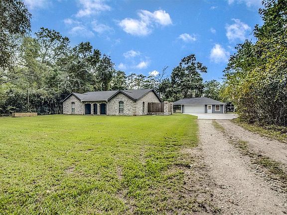 2nd image of 22550 Pineridge Dr