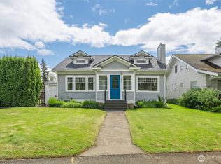 2828 Sunset Dr, Bellingham, WA