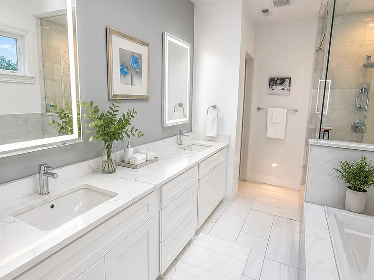7338 W Clarence Ave — Photo 33