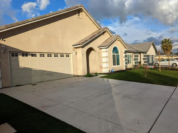 215 E Hawkeye Ave, Turlock, CA 95380