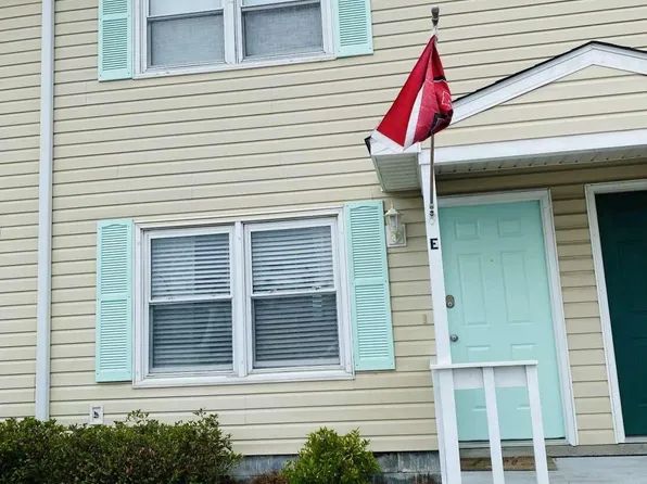 119 Center Drive #E, Atlantic Beach, NC 28512