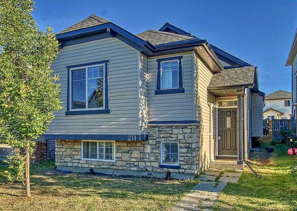 1st image of 211 N Saddlebrook Way NE
