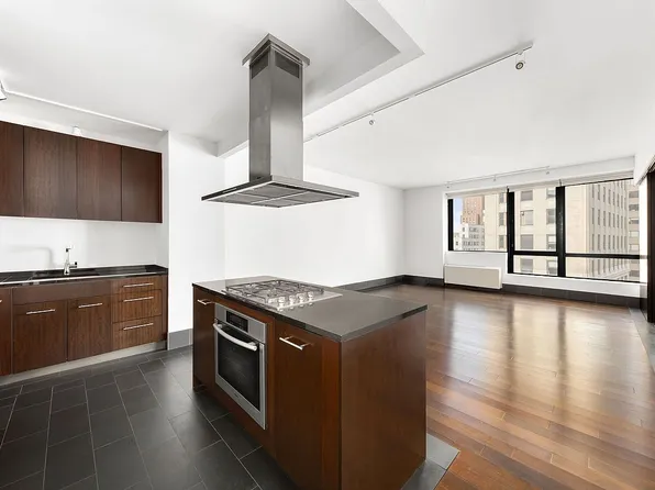 40 Broad St #Ph3b, New York, NY 10004